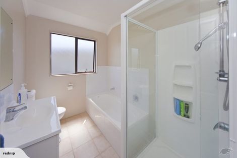 Photo of property in 3 Jomard Terrace, Northcross, Auckland, 0632