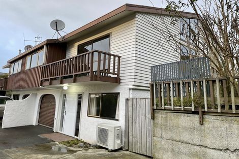 Photo of property in 2/60 Truscott Avenue, Johnsonville, Wellington, 6037