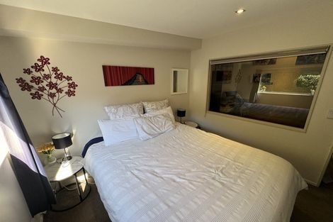 Photo of property in 9 Saddleback Grove, Karori, Wellington, 6012