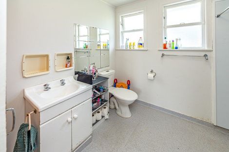 Photo of property in 21 Camellia Avenue, Aramoho, Whanganui, 4500