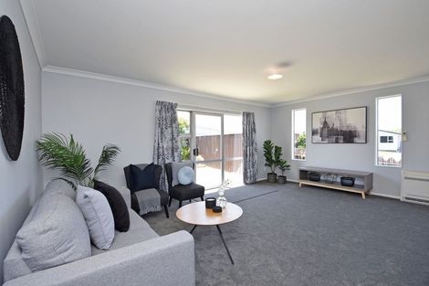 Photo of property in 82 Dunbeath Place, Kew, Invercargill, 9812