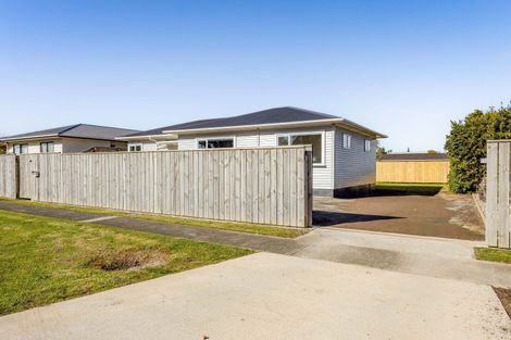 Photo of property in 23 Longfellow Road, Opunake, 4616