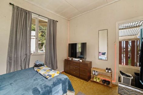 Photo of property in 53 Lyell Road, Outer Kaiti, Gisborne, 4010