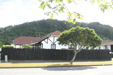 Photo of property in 1/67 Gemstone Drive, Birchville, Upper Hutt, 5018