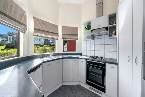 Photo of property in 9 Murchison Street, Island Bay, Wellington, 6023