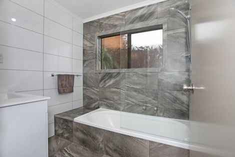 Photo of property in 6 Tennent Court, Marton, 4710