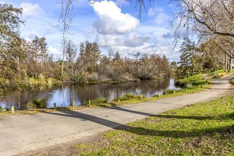 Photo of property in 1/124 Lake Terrace Road, Burwood, Christchurch, 8061