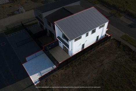 Photo of property in 8 Harikoa Way, Karaka, 2113
