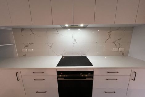 Photo of property in 171 Boord Crescent, Kumeu, 0891