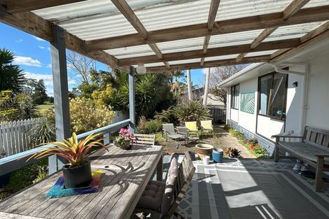 Photo of property in 2/141 Carnoustie Drive, Wattle Downs, Auckland, 2103