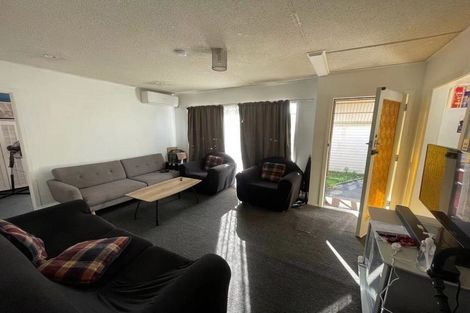 Photo of property in 21 Astley Avenue, New Lynn, Auckland, 0600