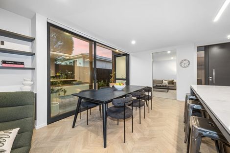 Photo of property in 2/35 Saint James Avenue, Papanui, Christchurch, 8053