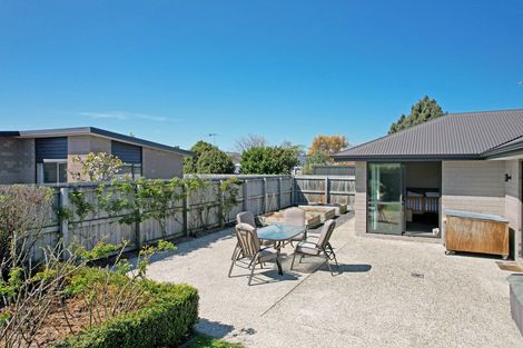 Photo of property in 7 Kura Place, Mosgiel, 9024