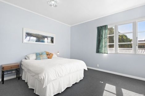 Photo of property in 346 The Esplanade, Island Bay, Wellington, 6023