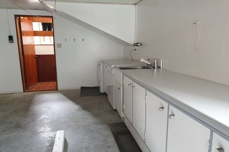 Photo of property in 63a Homebush Road, Khandallah, Wellington, 6035