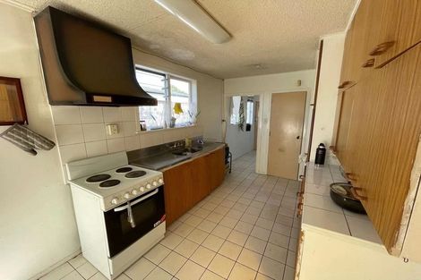 Photo of property in 21 Astley Avenue, New Lynn, Auckland, 0600