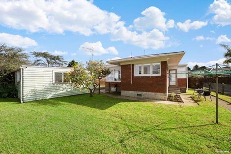 Photo of property in 2/24 Evelyn Place, Hillcrest, Auckland, 0627