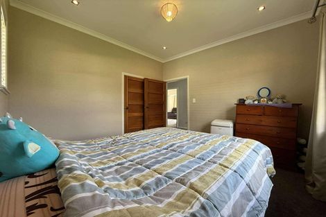 Photo of property in 353 Waiwhetu Road, Fairfield, Lower Hutt, 5011