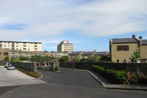 Photo of property in Greenwich Apartments, 12/3 Burton Street, Grafton, Auckland, 1010