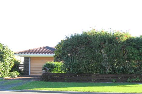 Photo of property in 1/226 Centreway Road, Orewa, 0931