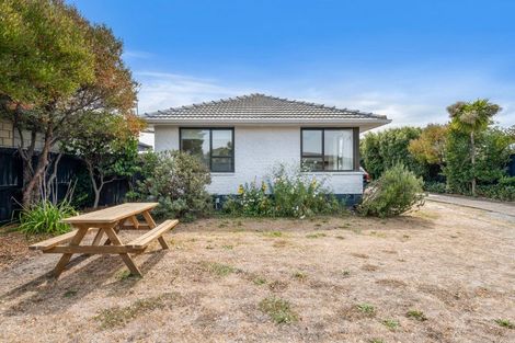 Photo of property in 132 Pacific Road, North New Brighton, Christchurch, 8083