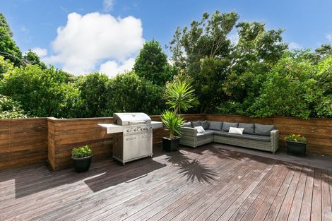 Photo of property in 35a Mandalay Terrace, Khandallah, Wellington, 6035