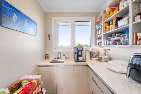 Photo of property in 12 Longbeach Drive, Castlecliff, Whanganui, 4501