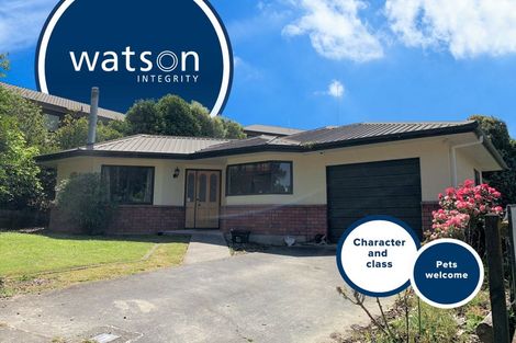 Photo of property in 3 Springdale Grove, Fitzherbert, Palmerston North, 4410