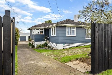 Photo of property in 61 Arimu Road, Papakura, 2110