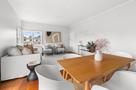 Photo of property in 1006 Saint Aubyn Street East, Parkvale, Hastings, 4122