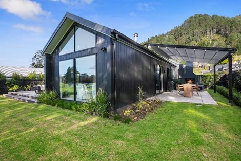 Photo of property in 15 Lynette Place, Pauanui, 3579