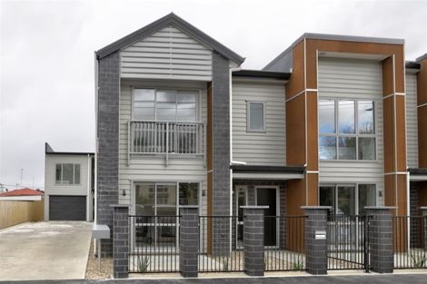 Photo of property in 8/113 Knighton Road, Hillcrest, Hamilton, 3216