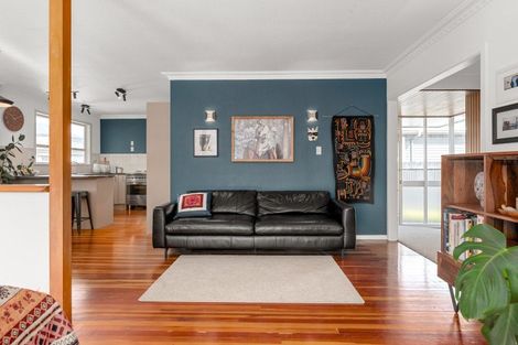 Photo of property in 37 Sandwich Road, St Andrews, Hamilton, 3200