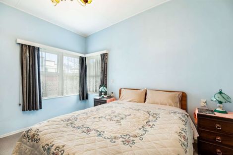 Photo of property in 65 Skerman Street, Marton, 4710