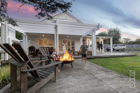 Photo of property in 853 State Highway 16, Waimauku, 0812