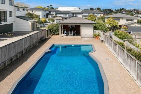 Photo of property in 33/22 Northcross Drive, Oteha, Auckland, 0632