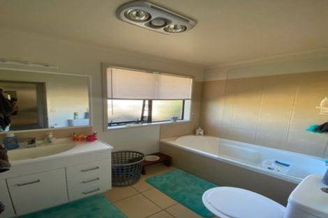 Photo of property in 9 Toomer Place, Beachlands, Auckland, 2018