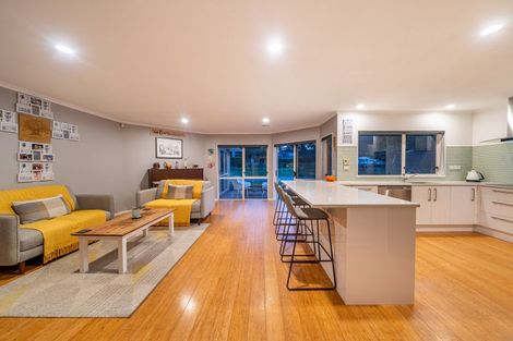 Photo of property in 101 Emerald Hill Drive, Birchville, Upper Hutt, 5018