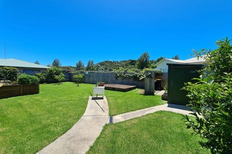 Photo of property in 15 Allman Drive, Coromandel, 3506