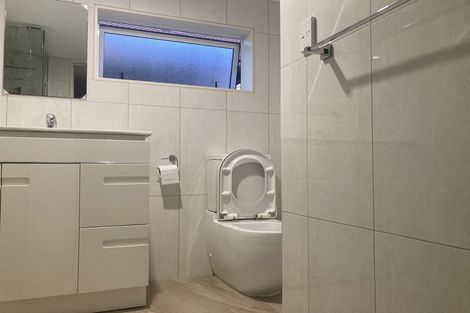 Photo of property in 15 Battersby Avenue, Mount Roskill, Auckland, 1041