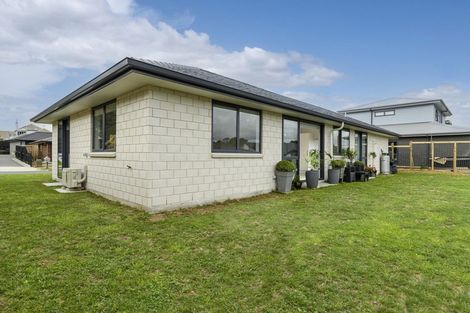 Photo of property in 4 Pip Way, Omokoroa, 3114