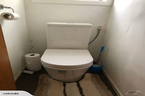 Photo of property in 1/4 Kaurilands Road, Titirangi, Auckland, 0604