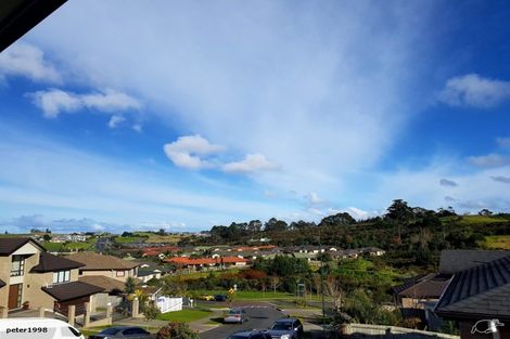 Photo of property in 60 Travis View Drive, Fairview Heights, Auckland, 0632