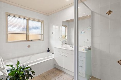 Photo of property in 43 Palmbrook Avenue, Havelock North, 4130