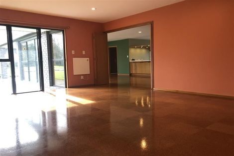 Photo of property in 1/69 Stanley Road, Glenfield, Auckland, 0629