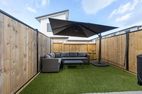 Photo of property in 27 Treloar Crescent, Hobsonville, Auckland, 0616