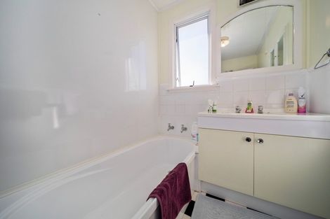 Photo of property in 13 Hori Street, Vogeltown, New Plymouth, 4310