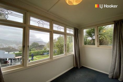 Photo of property in 84 Hazelhurst Pass, Caversham, Dunedin, 9012