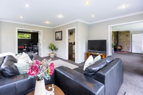 Photo of property in 21 Barton Road, Heretaunga, Upper Hutt, 5018