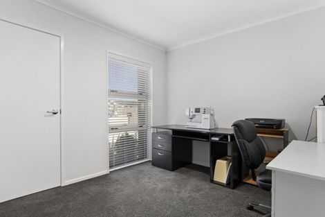 Photo of property in 15 Kahuparere Crescent, Pyes Pa, Tauranga, 3112